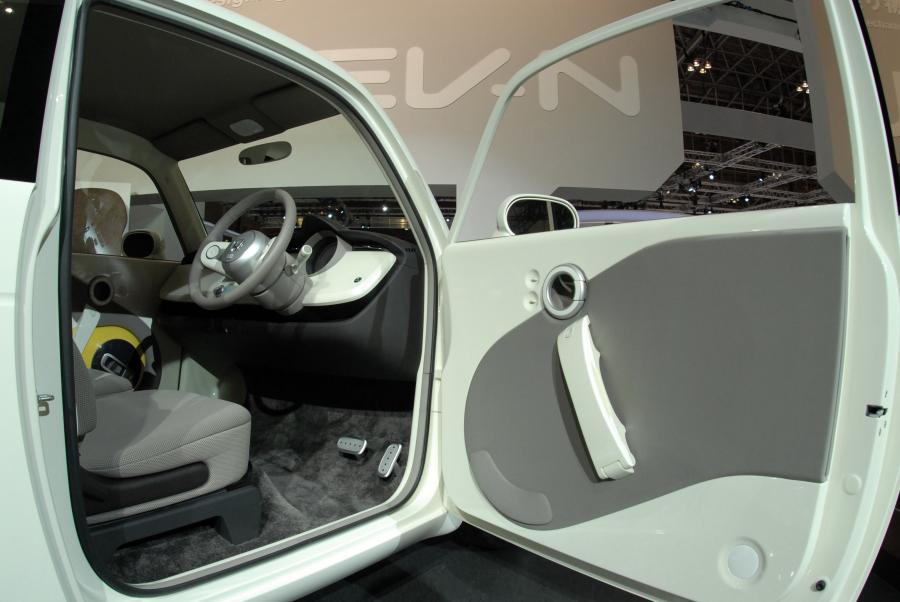  Honda EV-N Concept 2009 года  (фото 14 из 89)